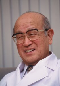 玄和堂診療所を開設した寺師睦宗